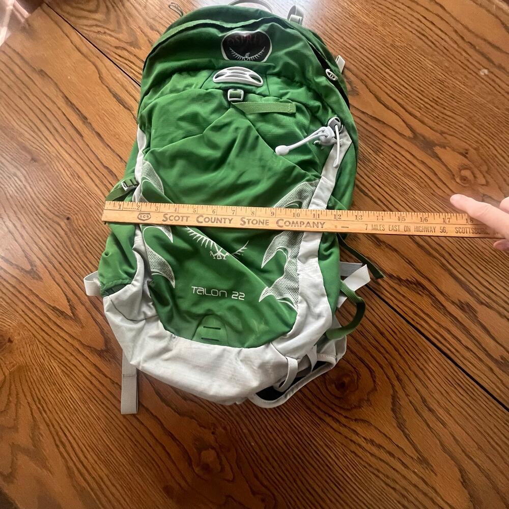 Osprey Talon 22 M/L 48-58cm Pack Green Backpack - Picture 5 of 6